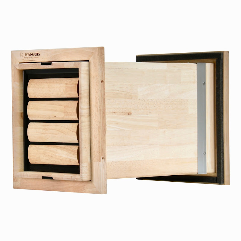Tomsgates Houten Kattenluik  Hondenluik Nipper voor Muur  S