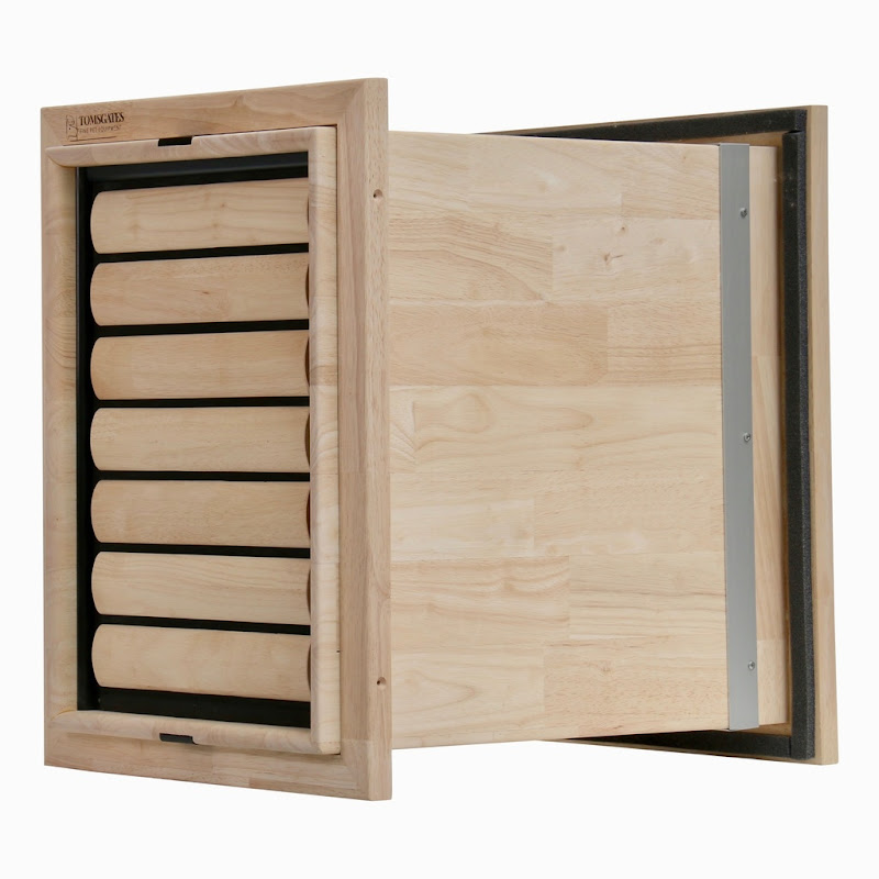 Tomsgates Houten Hondenluik Bouncer voor Muur  L