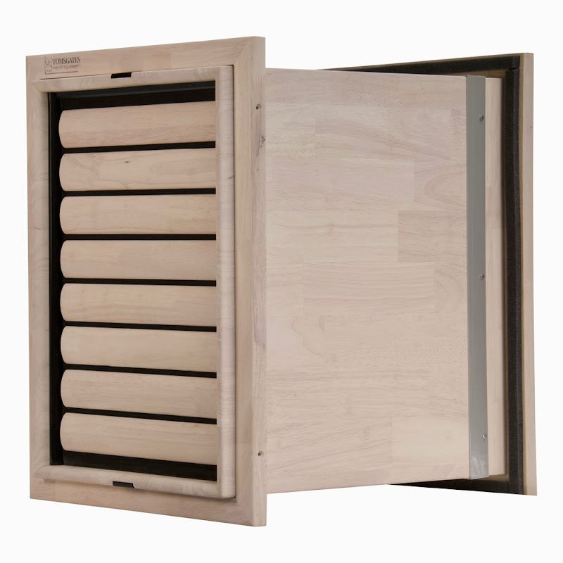 Tomsgates Houten Hondenluik Beethoven voor Muur tot 43 cm  Rubberwood  Wit geolied  XL