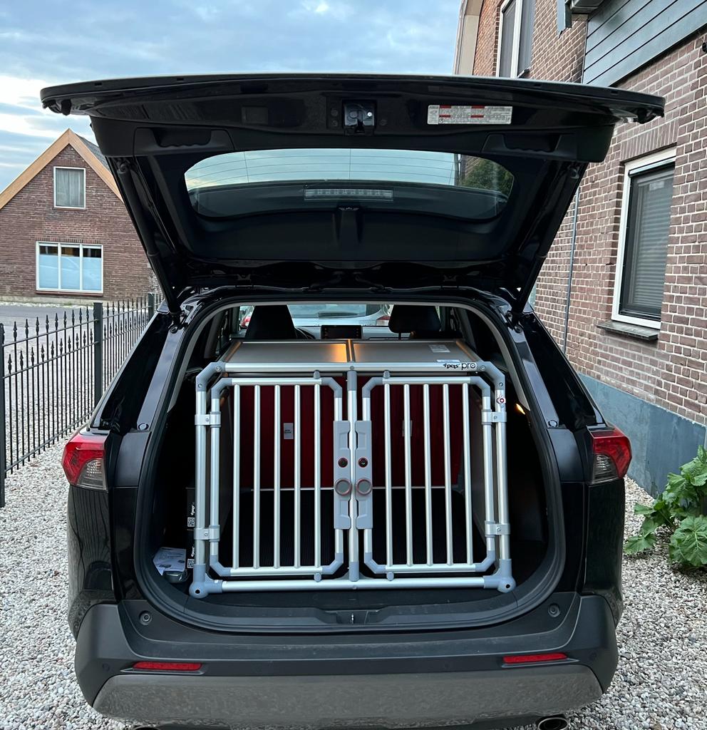 4Pets Autobench Pro 22 Alles voor de huisvesting én het vervoeren van jouw  geliefde viervoeter!